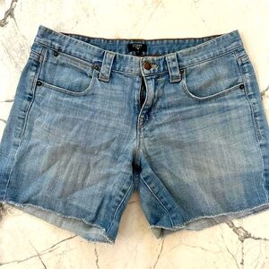 J. Crew denim shorts w/ zipper fly + button closure, 5 pockets, + raw hem W Sz 6